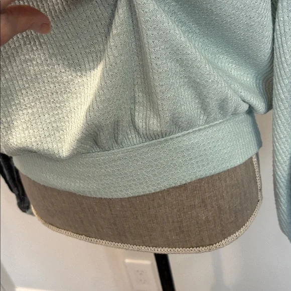 Free People Mint Green Boho Waffle Knit Top Lace Pattern Sleeves Oversized XS - Picture 10 of 15